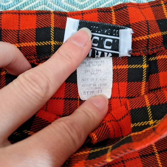 Vintage Plaid Skirt - Picture 7 of 7